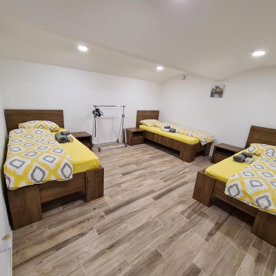 Apartment Dinlux Μαριμπόρ Εξωτερικό φωτογραφία