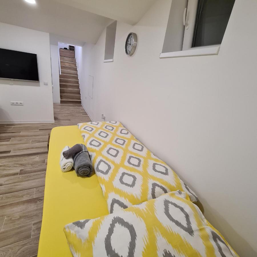 Apartment Dinlux Μαριμπόρ Εξωτερικό φωτογραφία