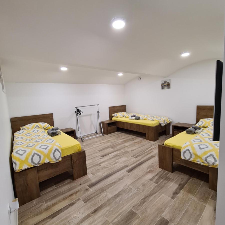 Apartment Dinlux Μαριμπόρ Εξωτερικό φωτογραφία