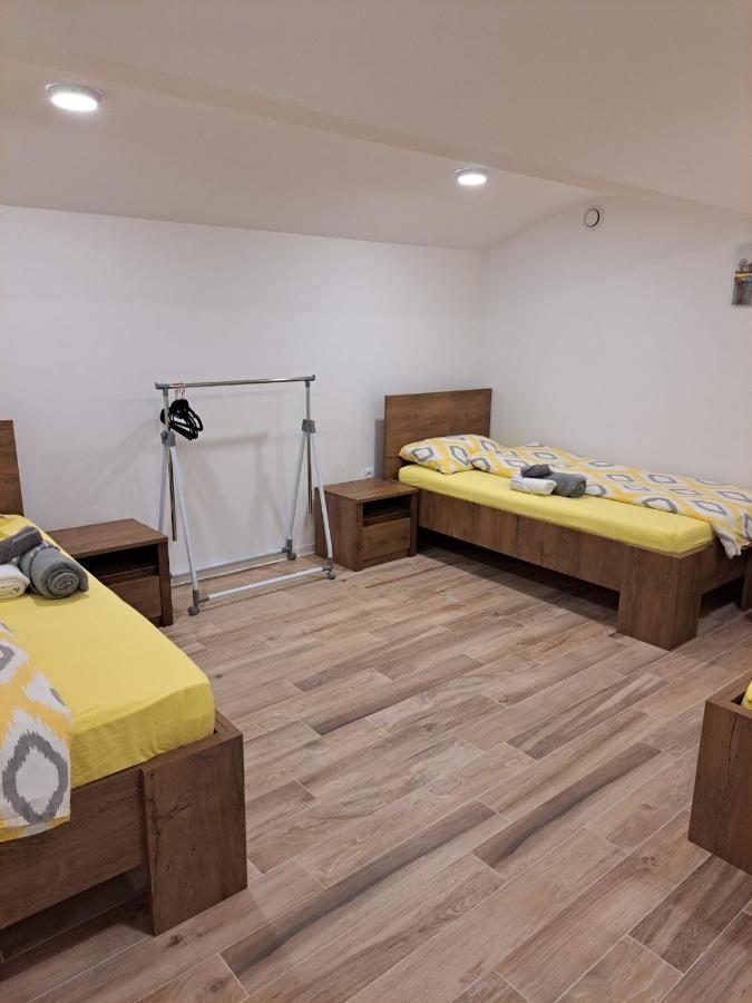 Apartment Dinlux Μαριμπόρ Εξωτερικό φωτογραφία