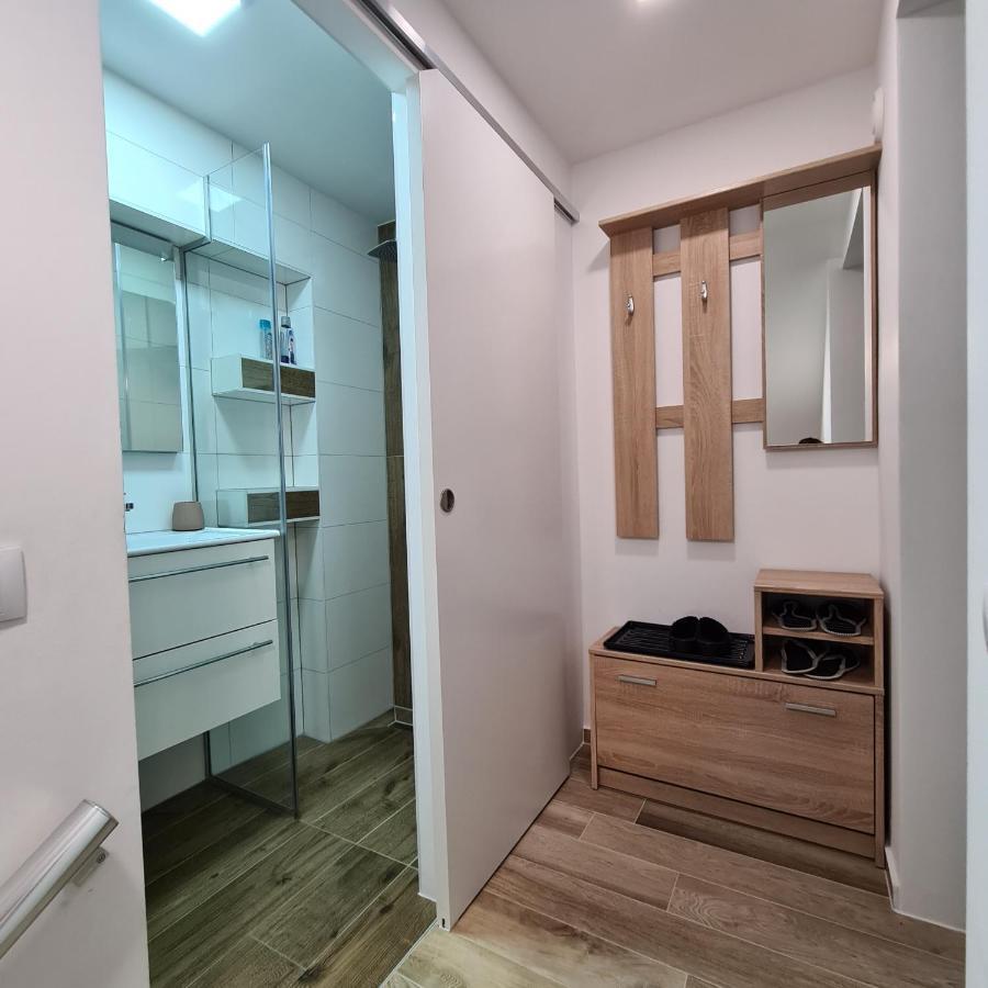 Apartment Dinlux Μαριμπόρ Εξωτερικό φωτογραφία